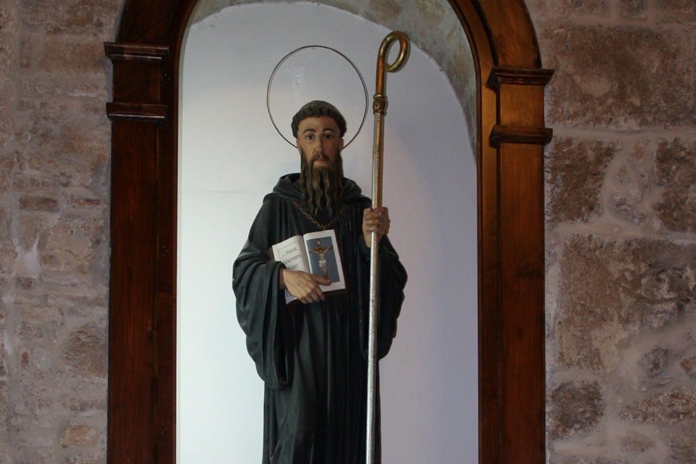 Statues de Saint Benoît