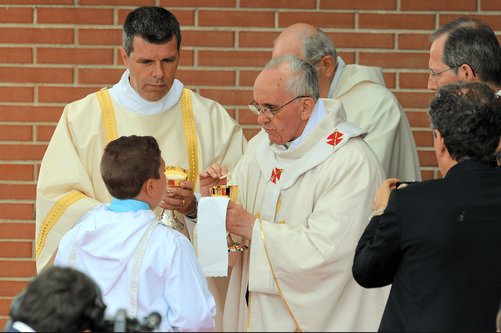 10 erreurs que l’on commet en recevant la communion