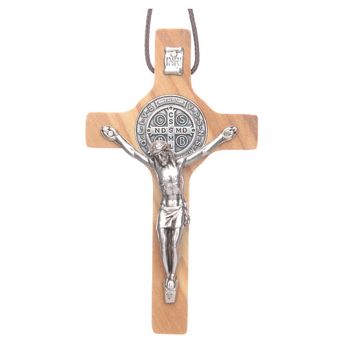 collier croix de st. benoit en bois dolivier
