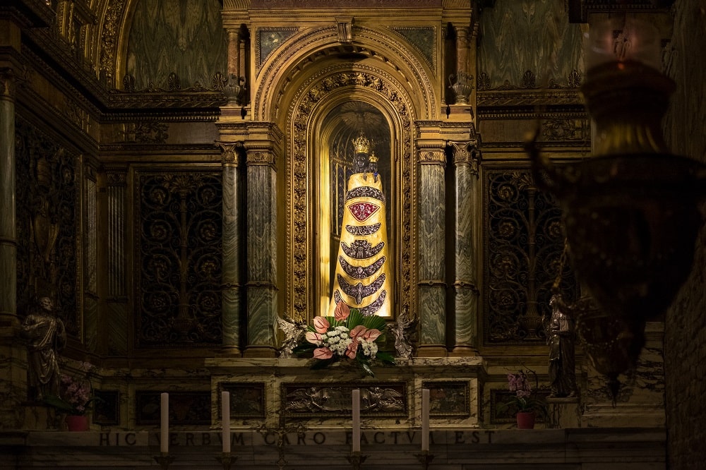 Notre-Dame de Lorette : histoire et mythe de la Maison arrivée à Lorette depuis la Palestine