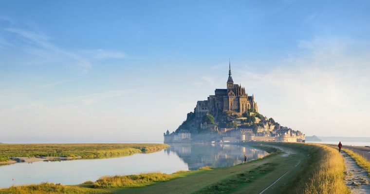 Les sanctuaires de Saint Michel Archange: des lieux de pèlerinage à découvrir