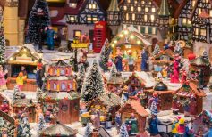 Villages de Noël miniatures : invitez la magie de Noël chez vous