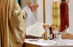 Ordination presbytérale : voici comment l’on devient prêtre