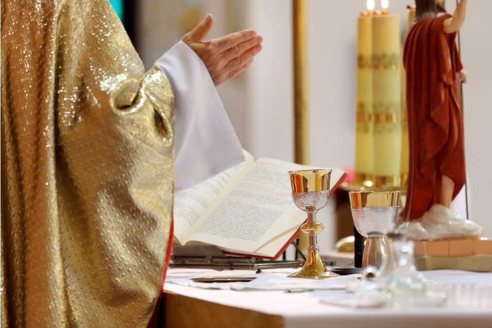 Ordination presbytérale : voici comment l’on devient prêtre