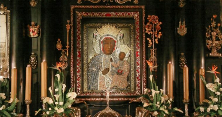 La Vierge Noire de Czestochowa peinte par Saint Luc