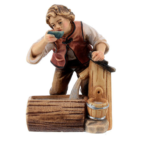Enfant avec fontaine en bois peint crèche Rainell 11 cm Val Gardena