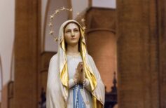 NOTRE DAME DE LOURDES