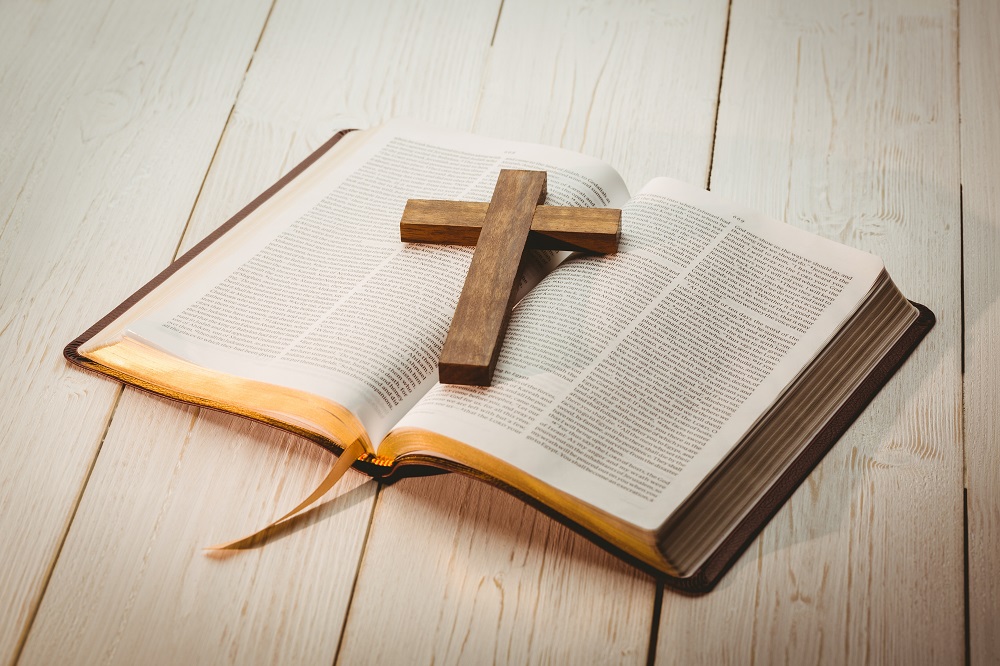 Conversions religieuses célèbres : 10 célébrités devenues croyantes
