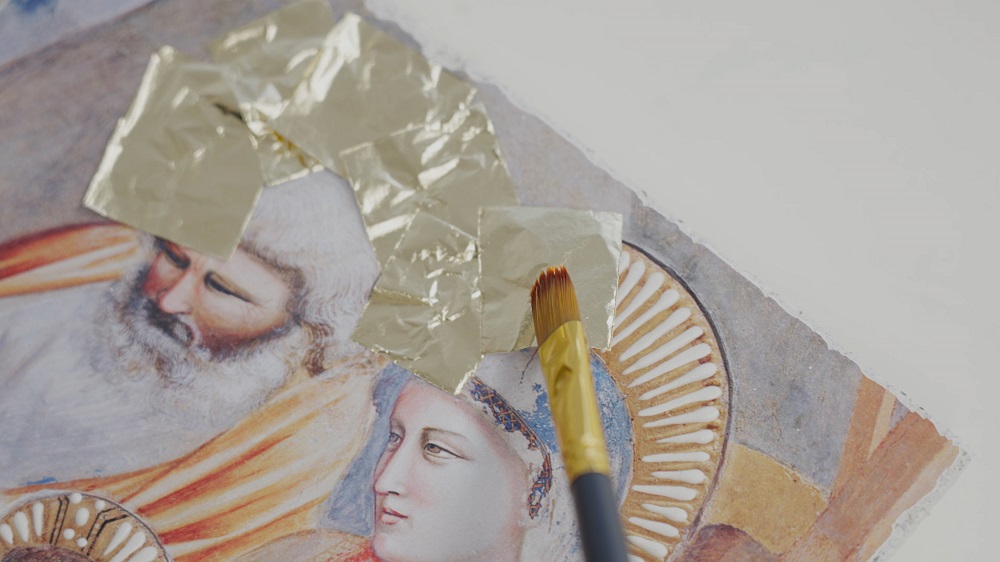 Finiture en feuille d'or