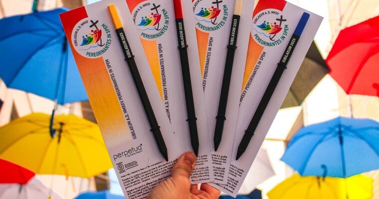 Le Crayon Perpetua, le gadget officiel du Jubilé 2025