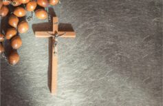 Le Chapelet franciscain: une prière pleine de joie Chapelet franciscain