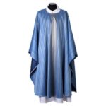 chasuble-mariale-bleue-details-tresses-fil-dore-slabbinck